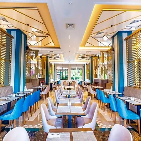Отель Sunland 5*