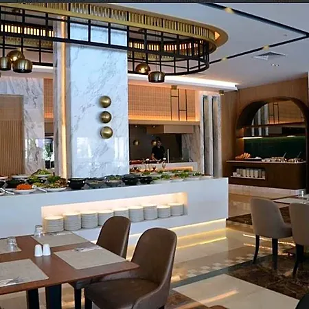Sunland Отель 5*