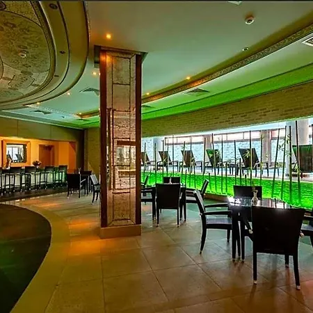 Sunland Отель 5*