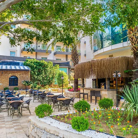 Sunland Hotell 5*